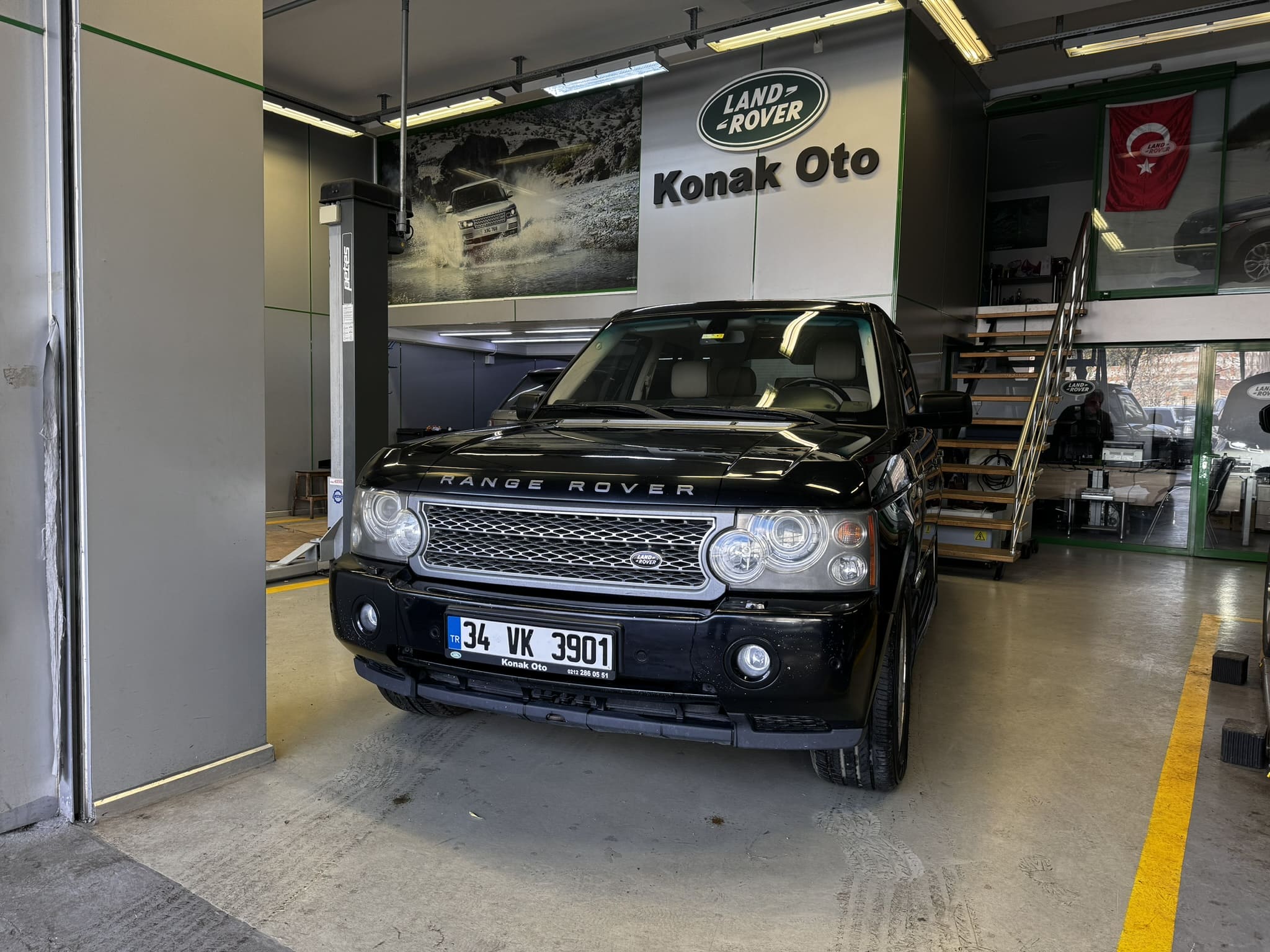 KONAK OTO' DAN SATILIK 2008 VOGUE 3.6 TDV8 HSE