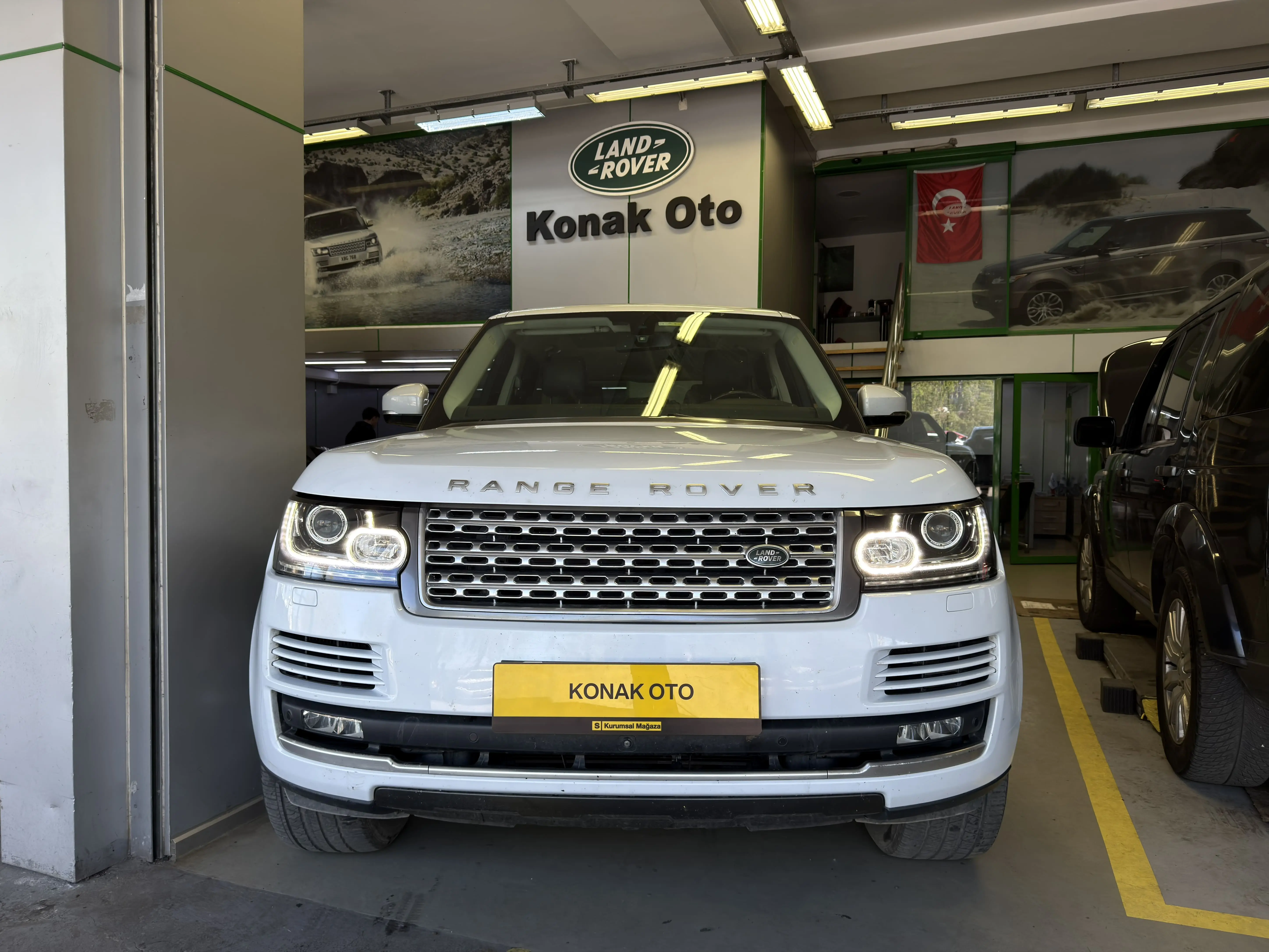 KONAK OTO' DAN SATILIK VOGUE 2015 3.0 TDV6